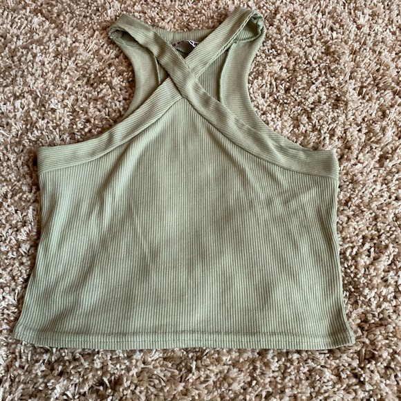 Green cross front crop top - Picture 2 of 3